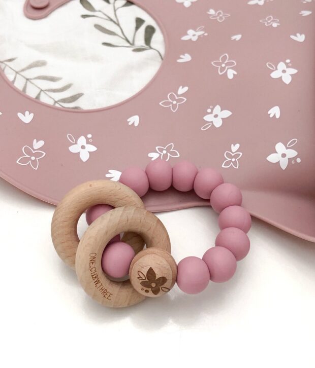 one chew three rattle teether pink